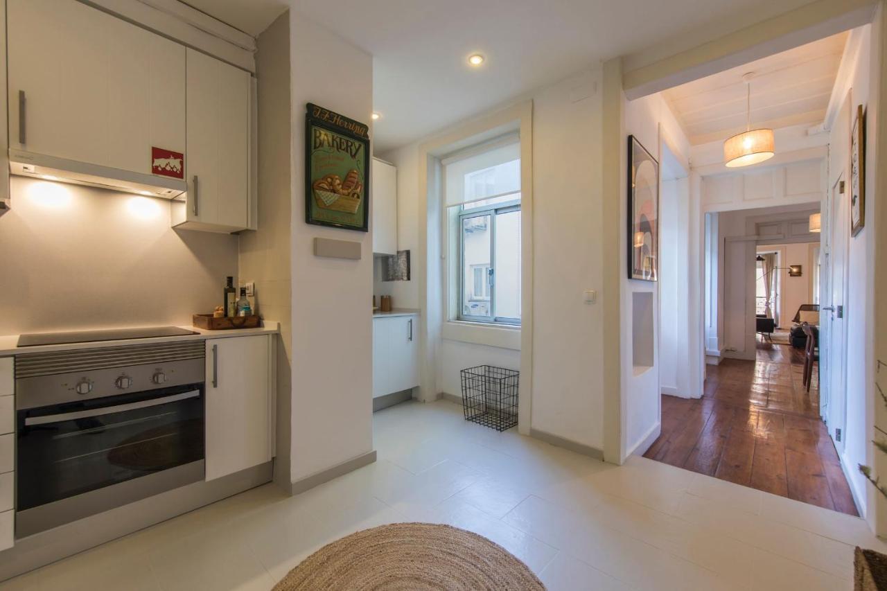 Lovelystay - Chiado 2 Bedroom Charm! Lisboa Eksteriør bilde